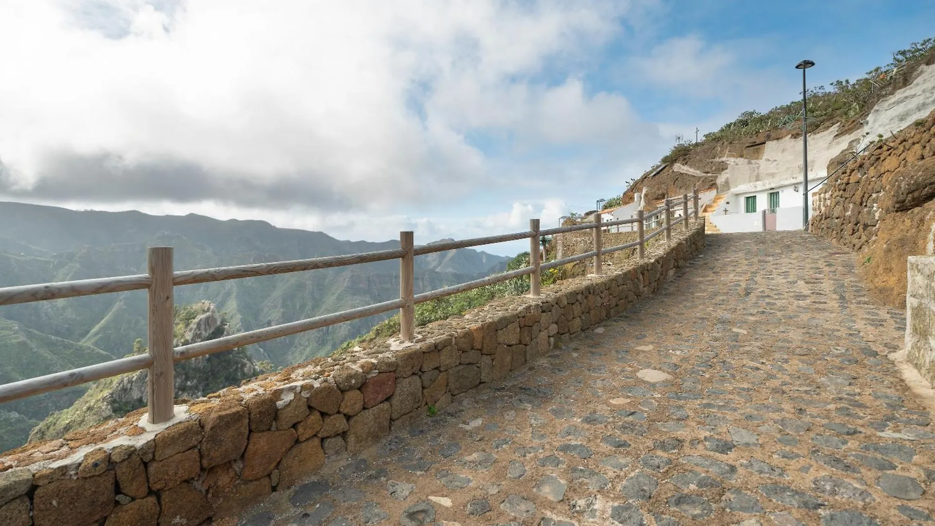 Casa Los Pinos Chinamada Spain